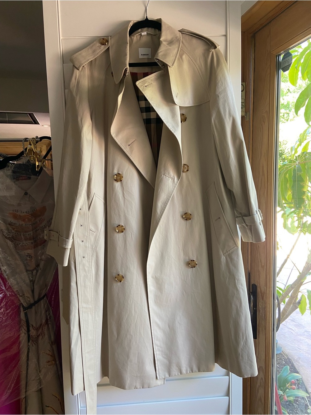 Burberry Classic Light Beige Double-Breasted Trench Coat